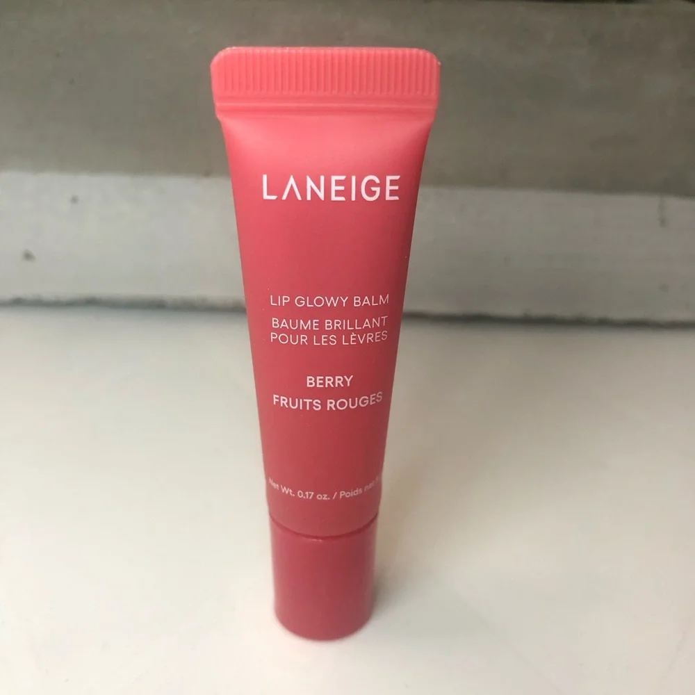 LANEIGE Mini Lip Glowy Balm - Berry - Picture 4 of 4